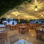 Catamaran Hotel
