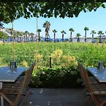 Hotel Catamaran