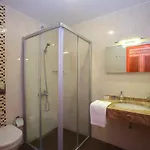 Catamaran 2*