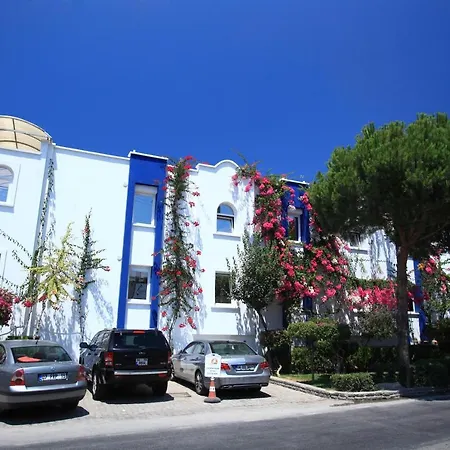 Catamaran Hotel Gündoğan