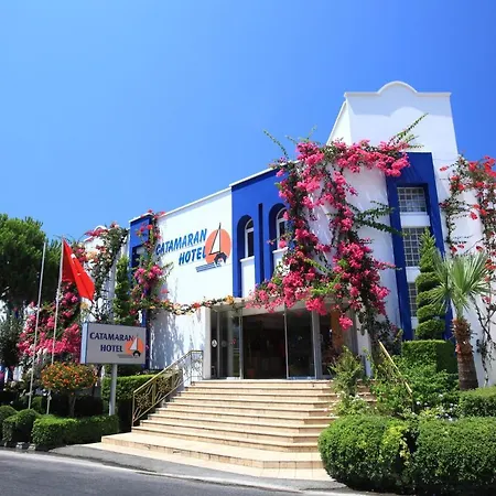 Catamaran 2*